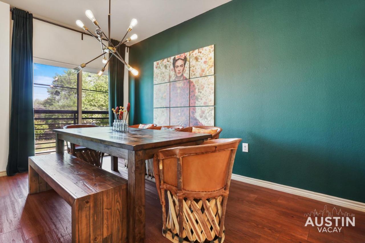 Stylish 4Br With Smart Tv And Free Garage Parking Apartment Austin Exterior photo